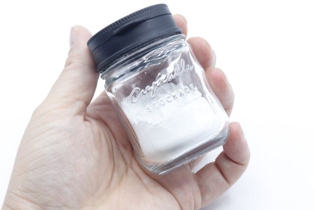 ダイソーのデザイン ガラス粉ふりボトル