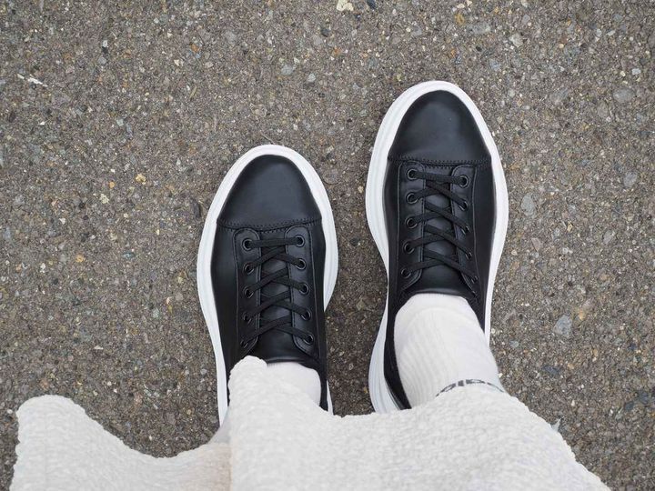 画像1: 後押しされるように歩きやすい。疲れにくく、どこまでも行けそう♪