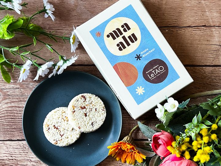 テーブルに並んだ「まあある ショコラブラン 」