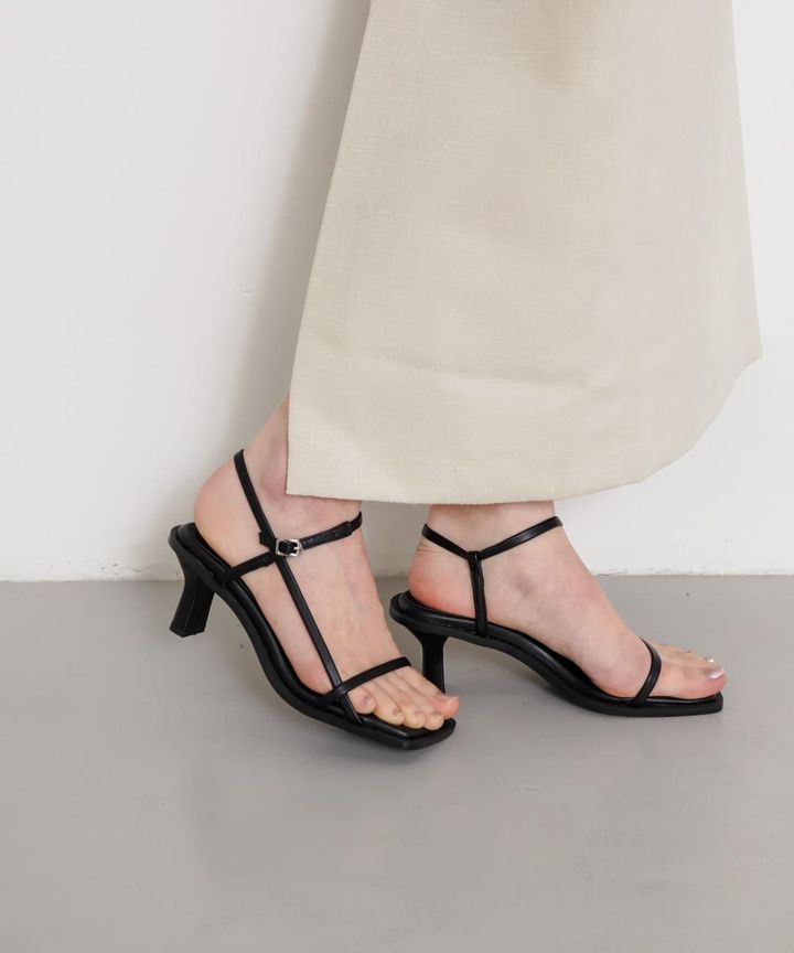 画像: 【センスオブプレイス バイ アーバンリサーチ】「ワイドスクエアストラップサンダル」（BLACK、L.BLUE、WHITE、PINK）各￥6,050（税込）