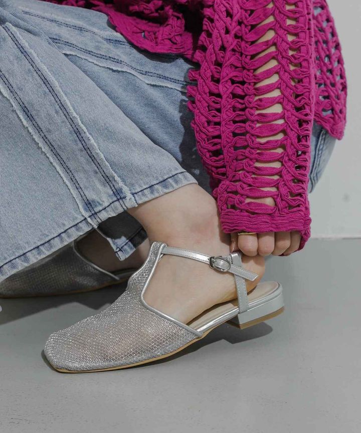 画像: 【センスオブプレイス バイ アーバンリサーチ】「Tストラップメッシュサンダル」（BLACK、GOLD、SILVER）各￥6,600（税込）