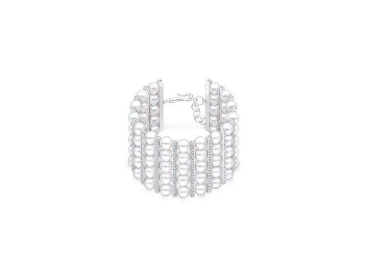 画像: 【TASAKI】「バランス パレス ブレスレット」［18K ホワイトゴールド、あこや真珠、ダイヤモンド］¥22,000,000（税込） ©TASAKI