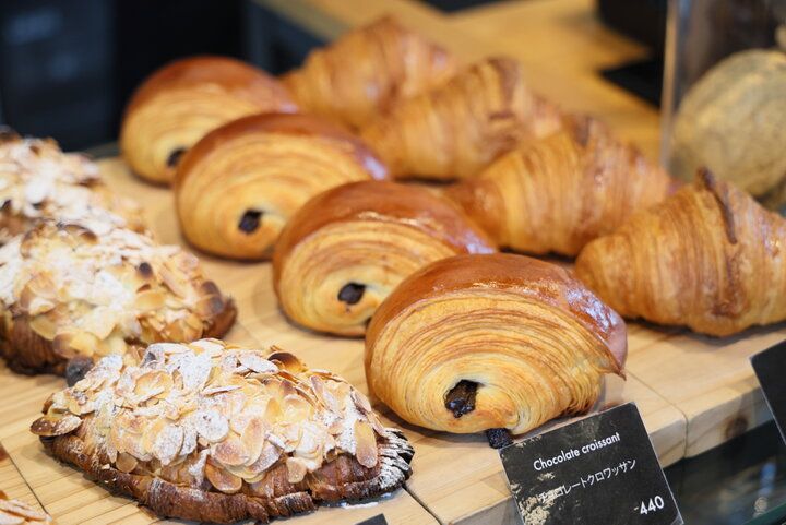 自家焙煎コーヒーと焼きたてパンで朝食がとれる清澄白河のiki Roastery & Eateryへ