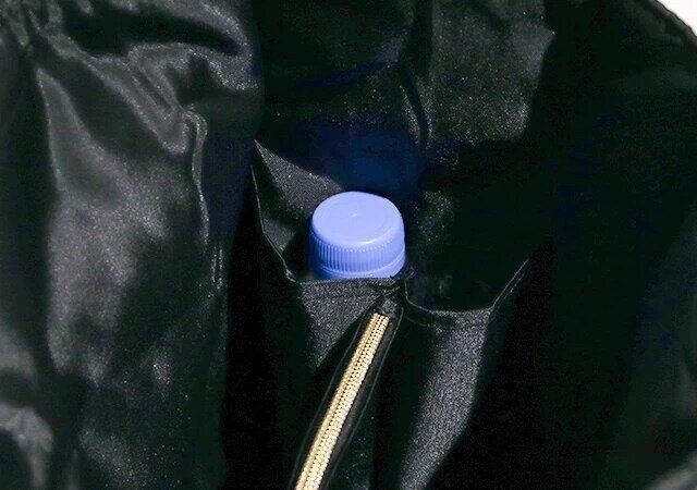 23区 超軽量キルティングトートバッグはペットボトルの入るスペース付き