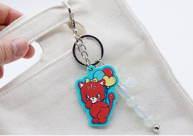セリアのカスタムキーホルダーパーツの作品例