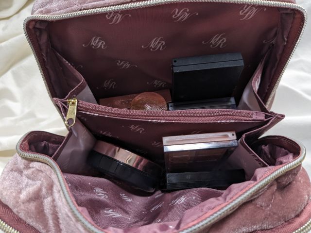 ポーチに収納した様子