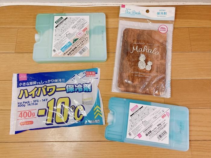 ダイソーの保冷剤の写真