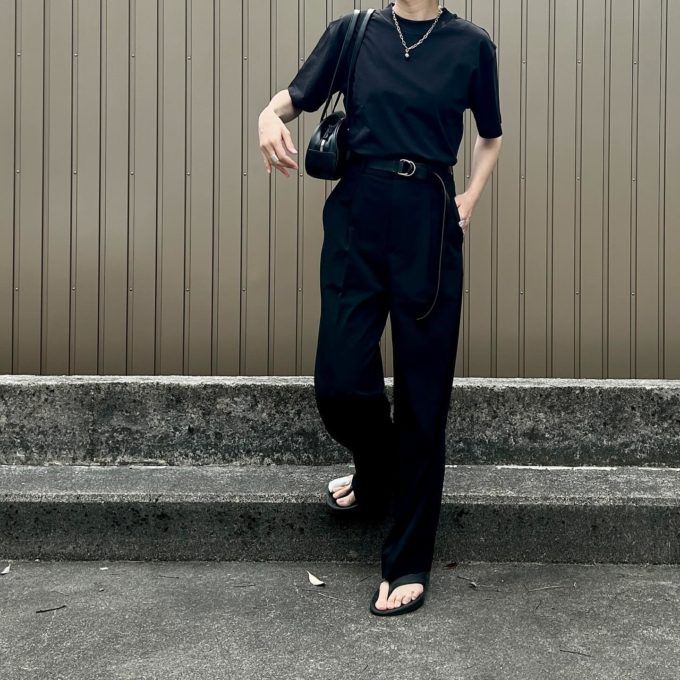 UNIQLOのブラックの「エアリズムコットンT(半袖)」