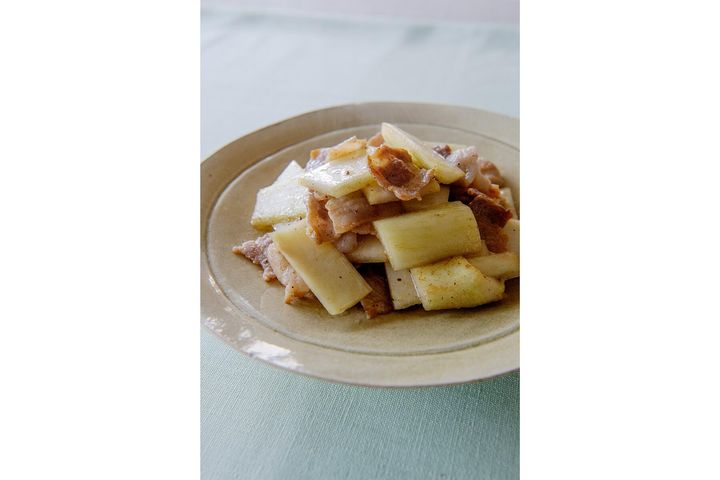 うどと豚肉の塩炒め