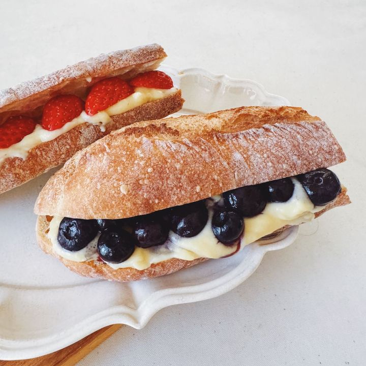 デザート感覚で楽しめる！ガトーバスク風バゲットサンド【パン好きなsumire.のバゲットサンドのレシピ vol.17 〜レシピで旅するヨーロッパ〜】