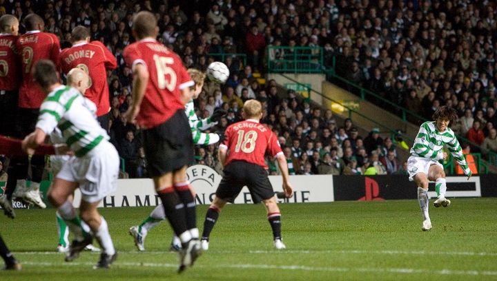 中村俊輔、セルティック20年のベストゴールに選ばれる マンチェスター・ユナイテッド戦での神FK