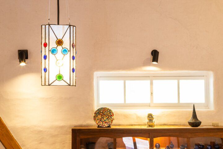 佐賀・黒髪山の自然から着想を得て、創り出された「閑古錐窯」のアートなうつわ