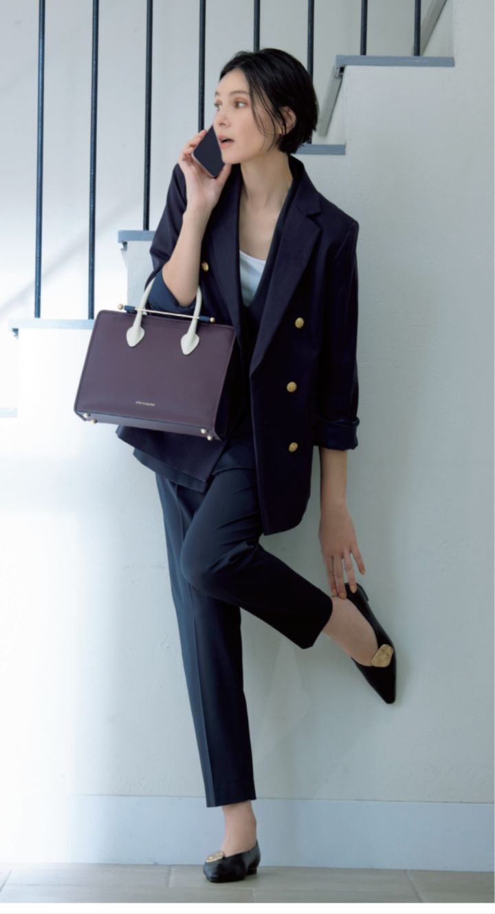 ジャケット ネイビージャケット ジャケットコーデ パンツコーデ