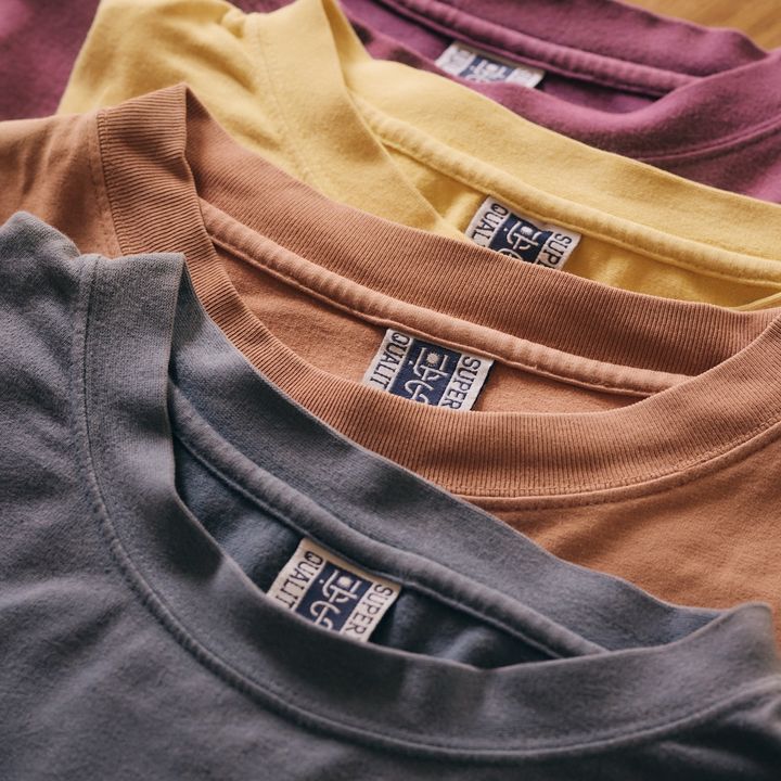 〈UNDER THE SUN〉のオリジナルTシャツ