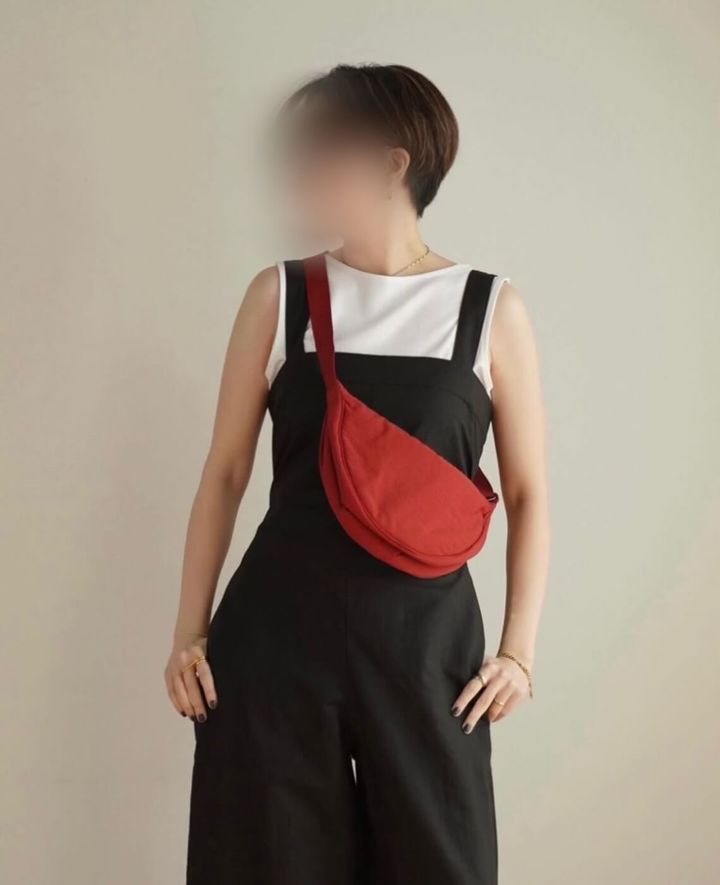 ユニクロ_ボートネックノースリーブT_3