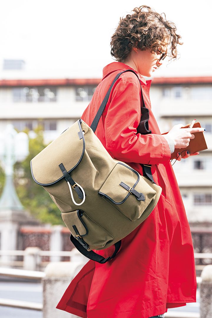 荷物がたくさんはいって超便利なのにおしゃれ！センスのいい大きなバッグ4選