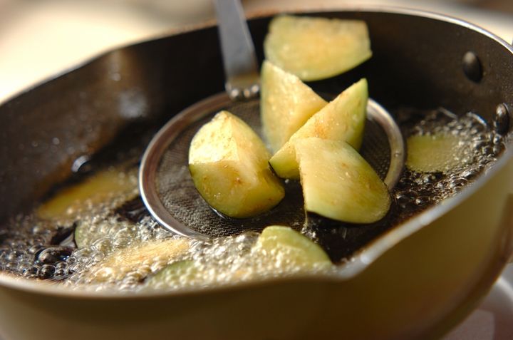 揚げナスのそぼろあんの作り方1