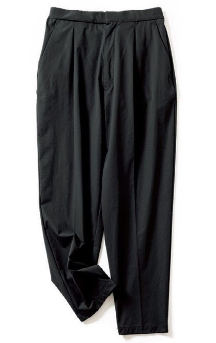 ダンスキンのストレッチライトスラックス テーパードはきやすい