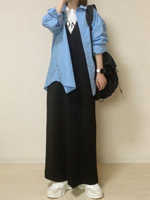 春夏の黒ワンピースコーデ