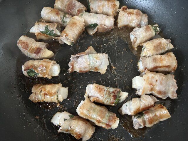 大葉香る長芋の豚バラ巻き レシピ 酢・醤油で味をつける