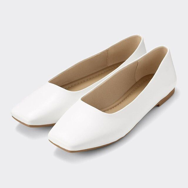 GUの値下げフラットシューズ