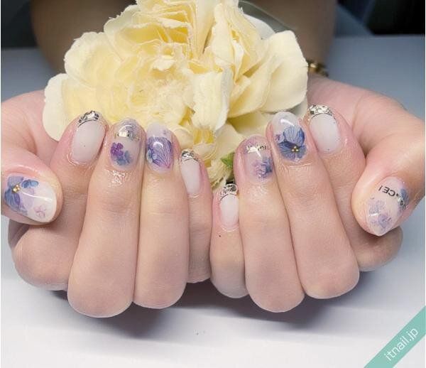 ネイルサロンメィプルが投稿したネイルデザイン [photoid:I0113891] via Itnail Design (732566)