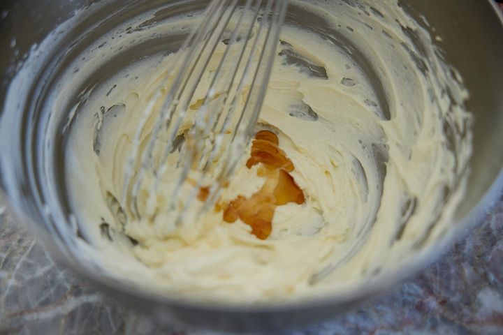 バタークリームチーズをつくる