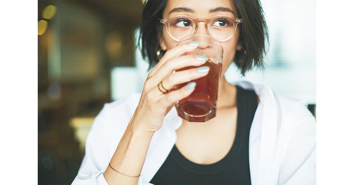 オリバーピープルズのメガネ,メガネコーデ,白シャツコーデ,木佐貫まや