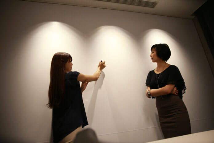 幸せ自慢をする夫婦の心理5つ｜対処法についても解説