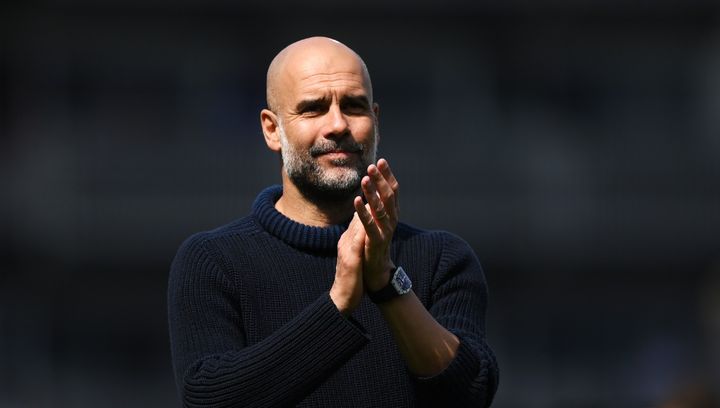 グアルディオラ監督、試合後にトッテナムDFロメロの胸を突く ソン・フンミンには何かをささやく