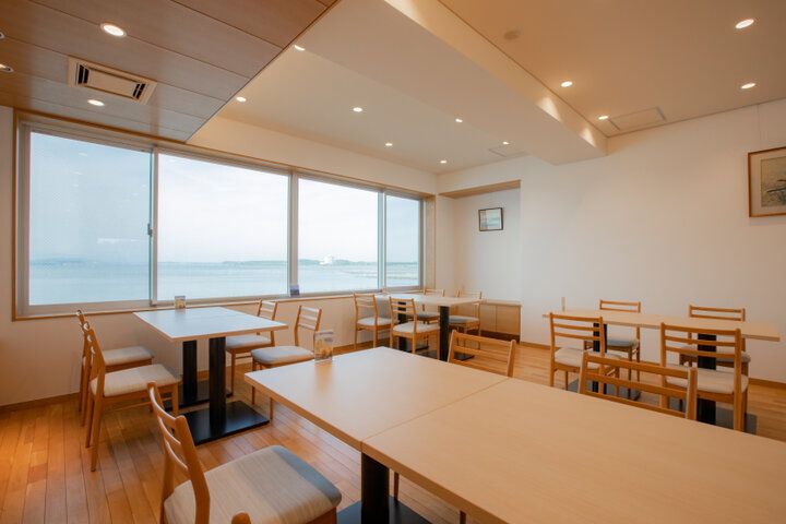 浜名湖の絶景を一望できる「粹月樓 徳 浜名湖別邸」で名物うなぎのランチ