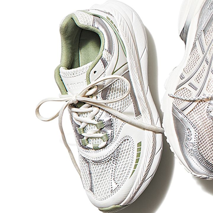 emmi,エミ,スニーカー,シルバースニーカー