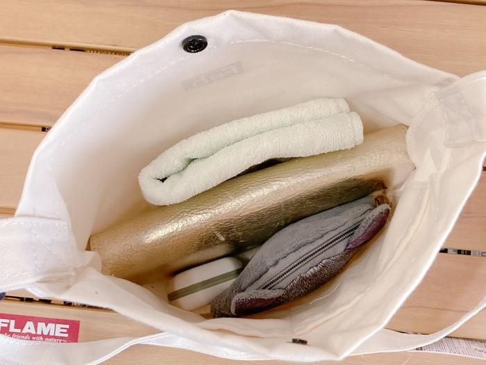 ダイソーのサコッシュの画像