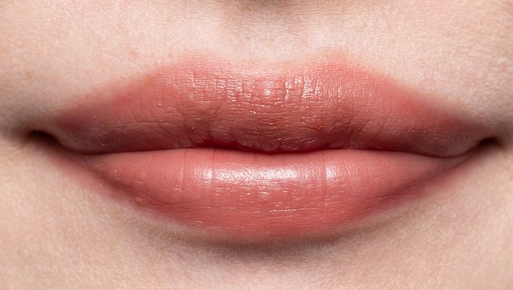 ルナソル「フュージングカラーリップス」飲食後の色持ち 25/30点