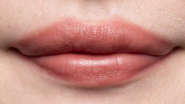 ルナソル「フュージングカラーリップス」ティッシュオフ後