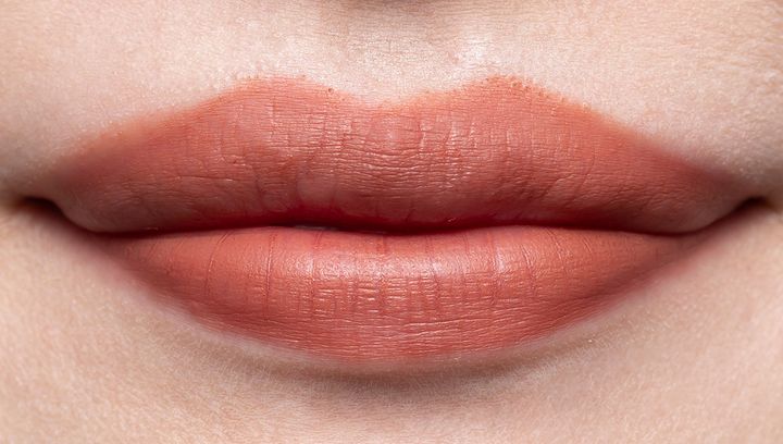 SUQQU「ベルベット フィット リップスティック」ティッシュオフ後