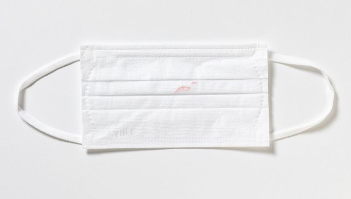 エレガンス「クラルテ ルージュ ビジュー」マスクへのつきにくさ 23/30点