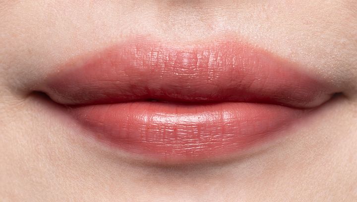 KATE「リップモンスター」飲食後の色持ち 28/30点