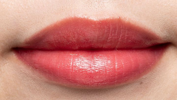 キス「リップアーマー」飲食後の色持ち 21/30点