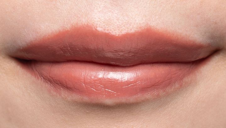 ヴィセ「ネンマクフェイク ルージュ」飲食後の色持ち 28/30点