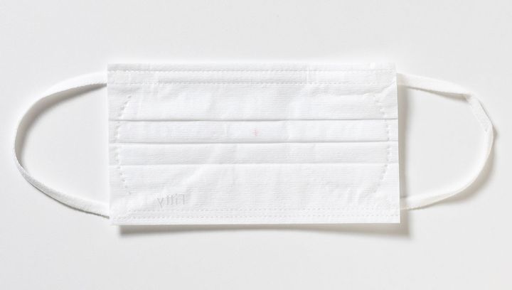 hince「ロウグロウジェルティント」マスクへのつきにくさ 28/30点