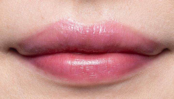 イヴ・サンローラン「YSL ラブシャイン キャンディ グロウ バーム」発色の良さ 8/20点