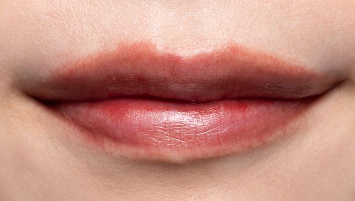 アディクション「リップ セラム ティント」ティッシュオフ後