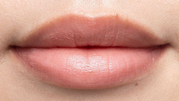 ジルスチュアート「リップブロッサム グロウ」ティッシュオフ後