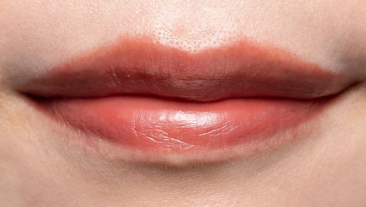 セザンヌ「リップカラーシールド」飲食後の色持ち 18/30点