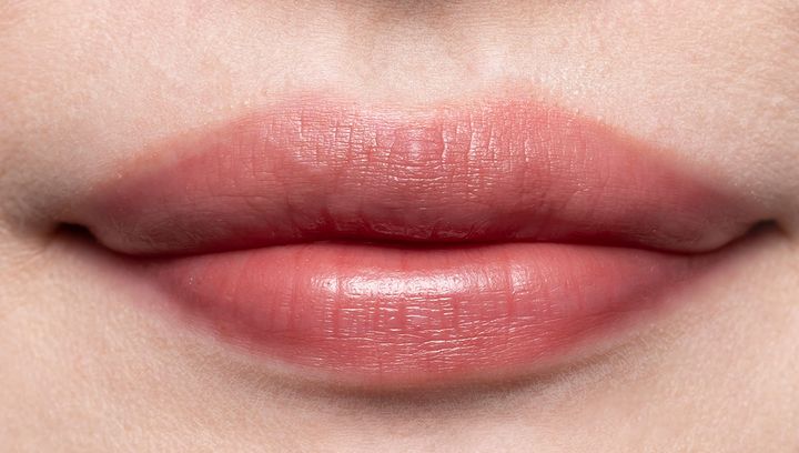 KATE「リップモンスター」ティッシュオフ後