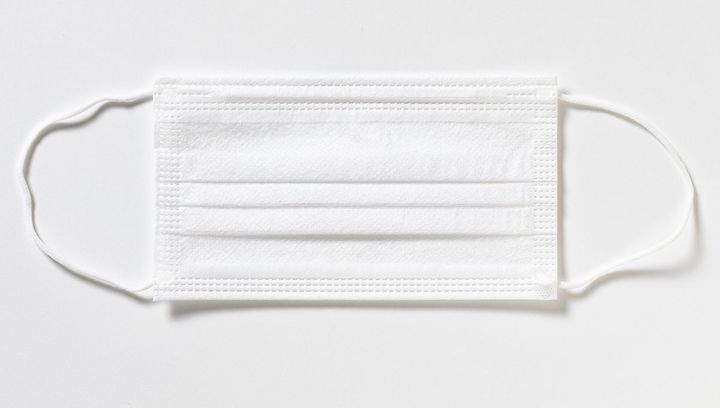 シュウ ウエムラ「キヌケアグローアップ」マスクへのつきにくさ 30/30点