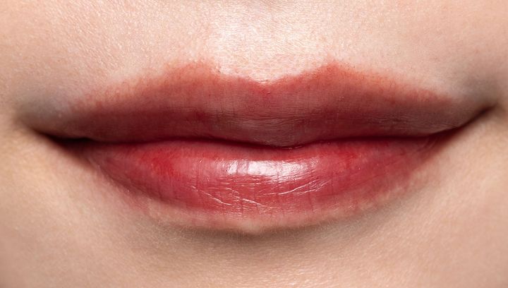 Dinto「ブラーグロイリップティント」ティッシュオフ後