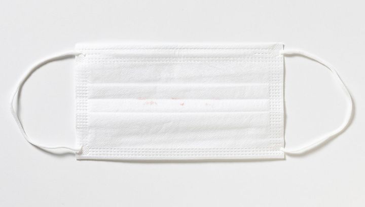 ヴィセ「ネンマクフェイク ルージュ」マスクへのつきにくさ 19/30点