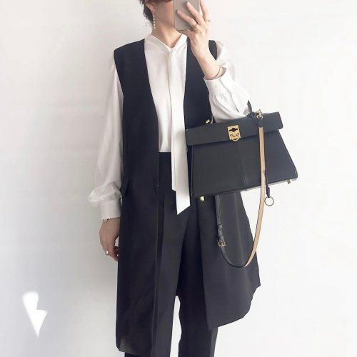 ユニクロ_レーヨンボウタイブラウス_1